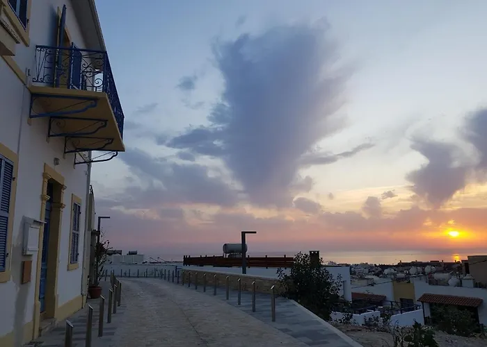 Town With Panoramic Seaview Διαμέρισμα Πάφος