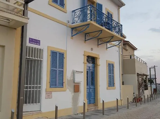 Town With Panoramic Seaview *